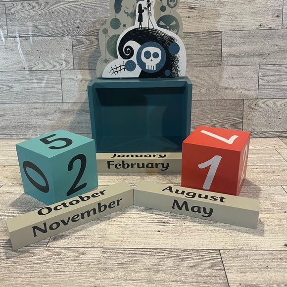 Nightmare before Christmas block calendar, NWOT - Picture 4 of 8